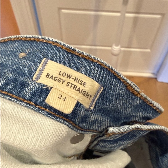 Madewell Low Rise Baggy Straight Jeans - Picture 3 of 3
